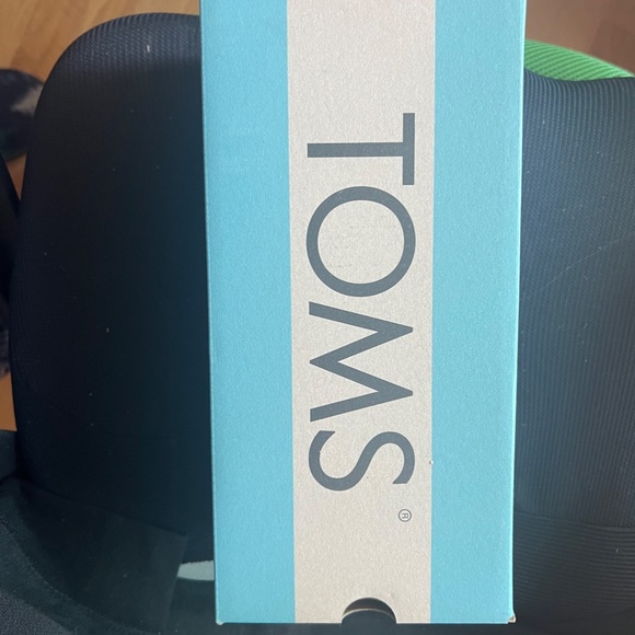 Brand new Tom's Alpargata "Natural Sushi Dinner" Print - 8.5 US / 6.5 UK - Picture 3 of 3